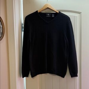 Calvin Klein V-Neck Sweater in Black